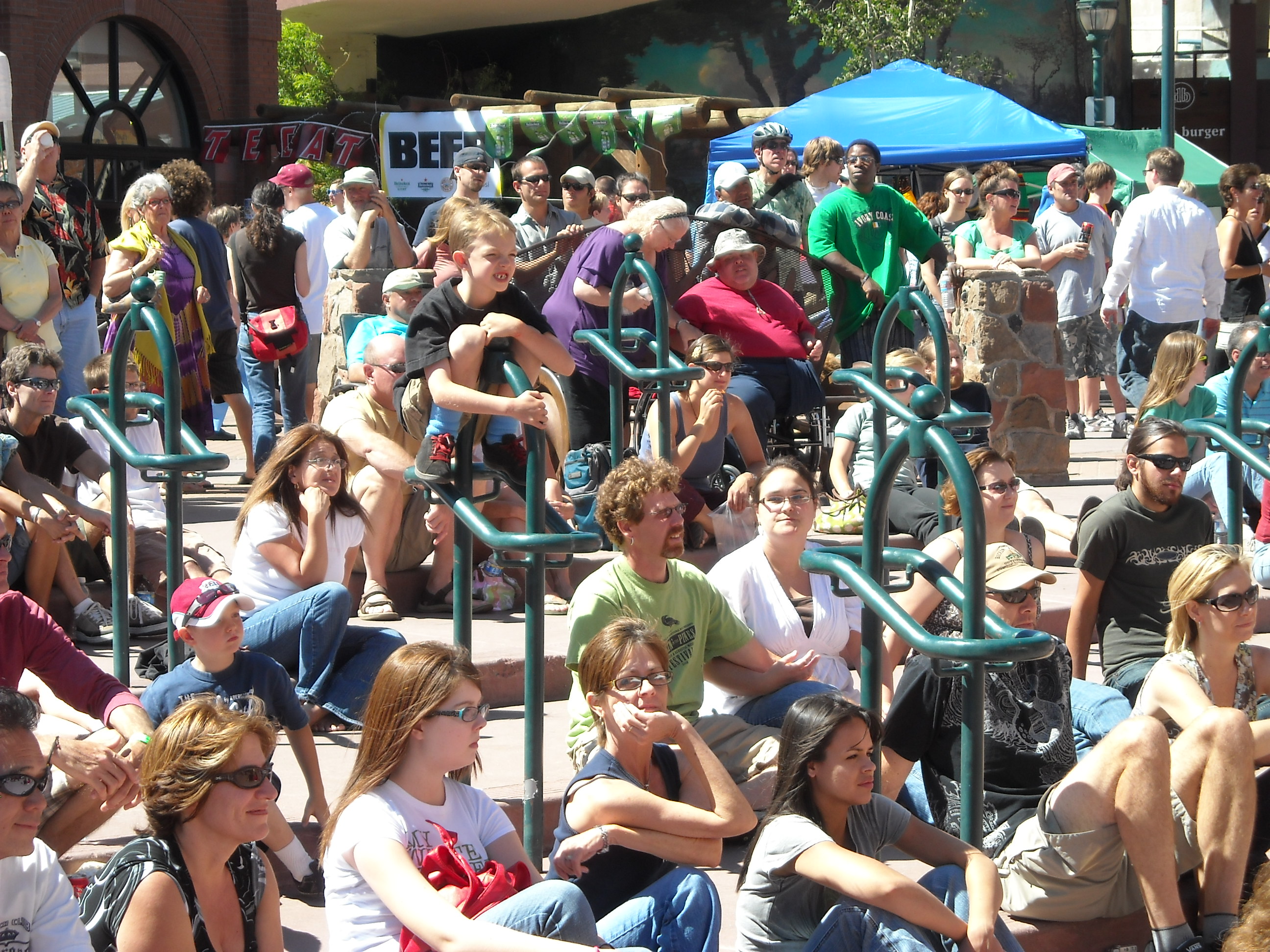 Image of crowd